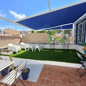 https://endless-summer-house.tenerifehoteles.net