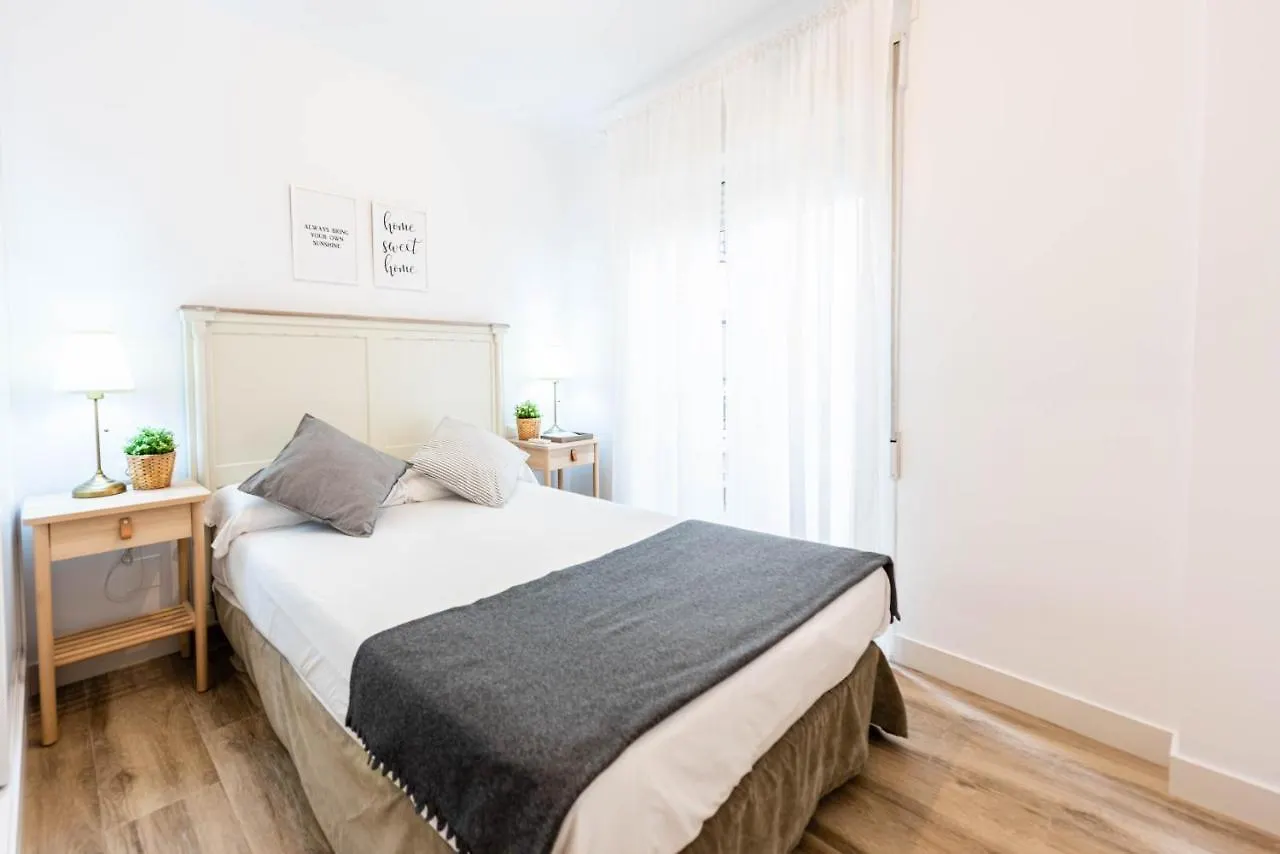 Apartamentos Toboso Plaza ネルハ 5*,  スペイン