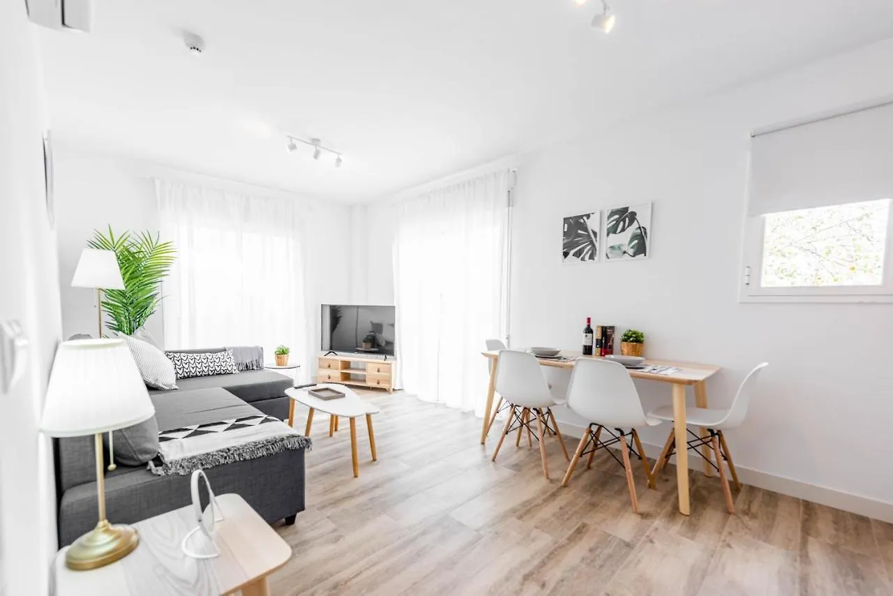 Apartamentos Toboso Plaza Nerja Lägenhetshotell