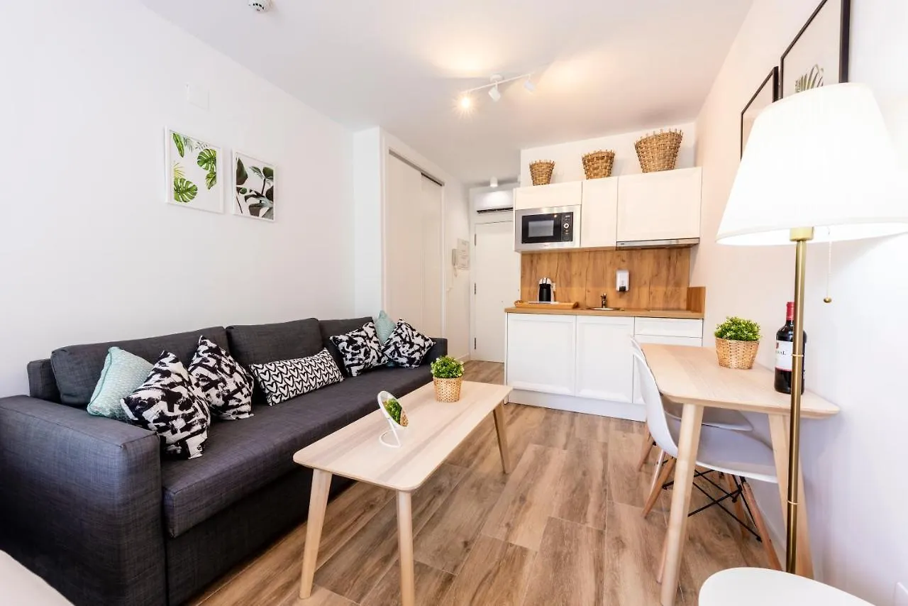 Apartamentos Toboso Plaza Nerja Lägenhetshotell